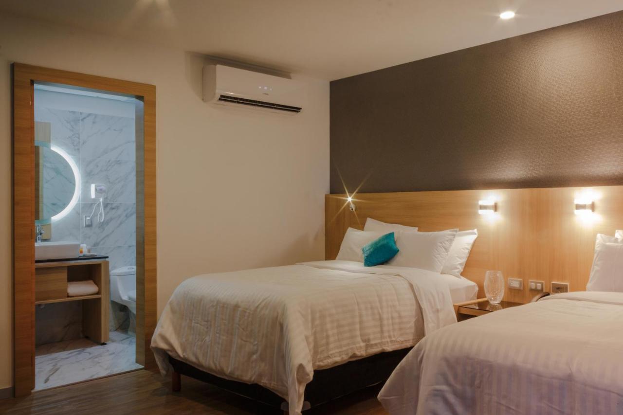 Hotel Kavia 蒙特雷 外观 照片