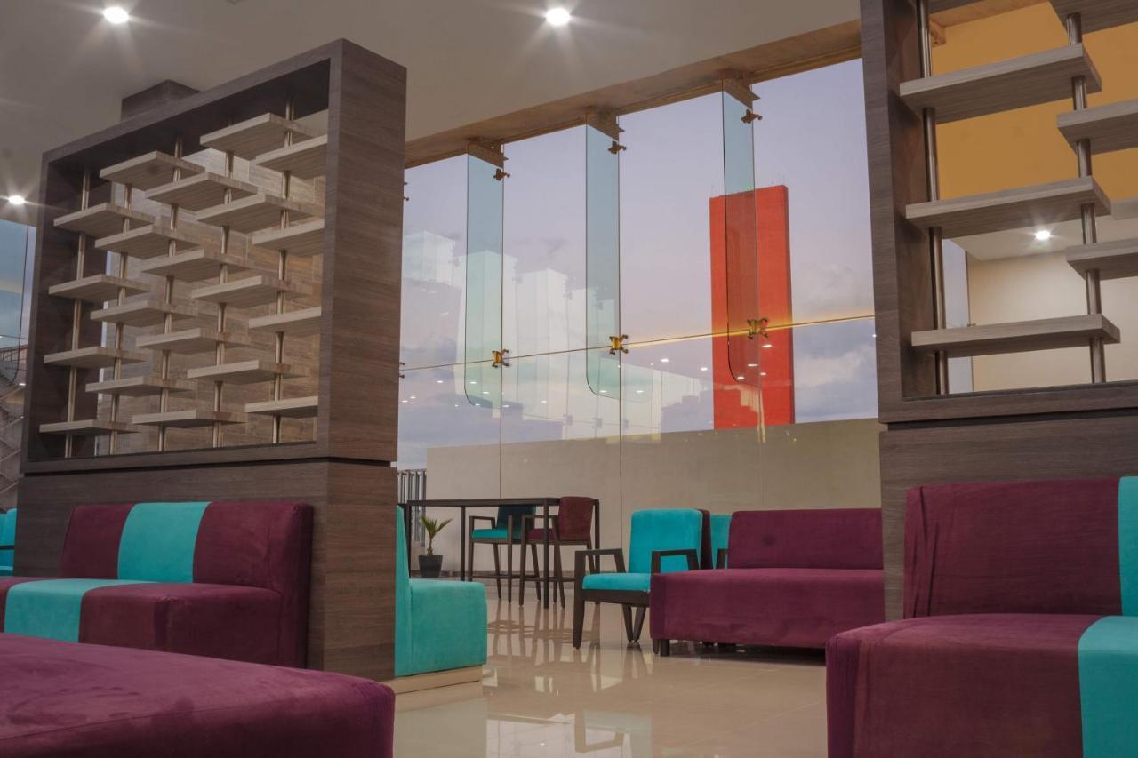 Hotel Kavia 蒙特雷 外观 照片
