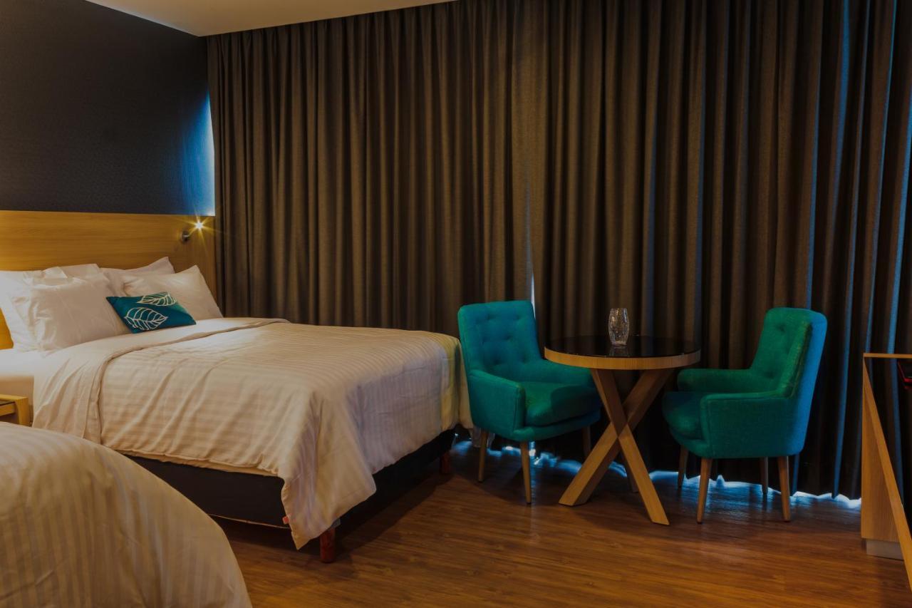 Hotel Kavia 蒙特雷 外观 照片