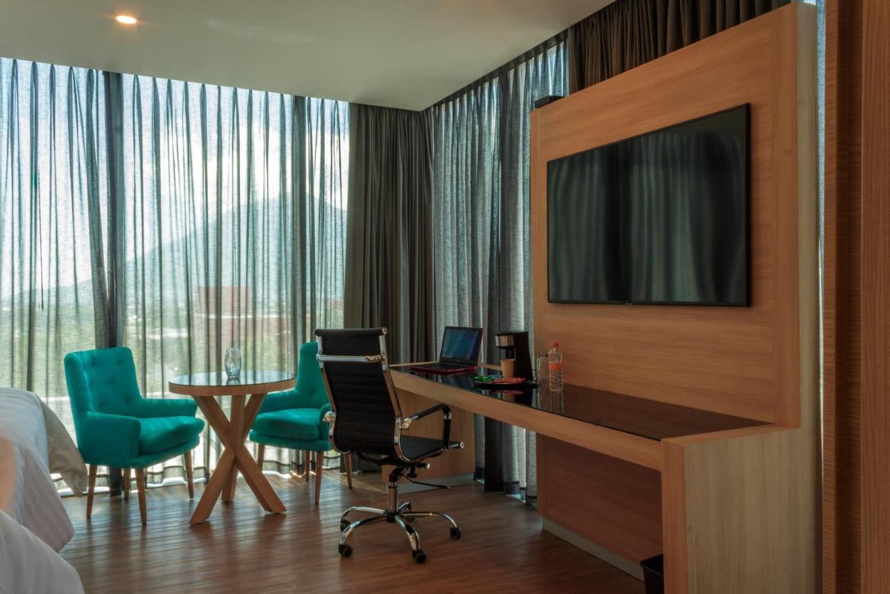 Hotel Kavia 蒙特雷 外观 照片