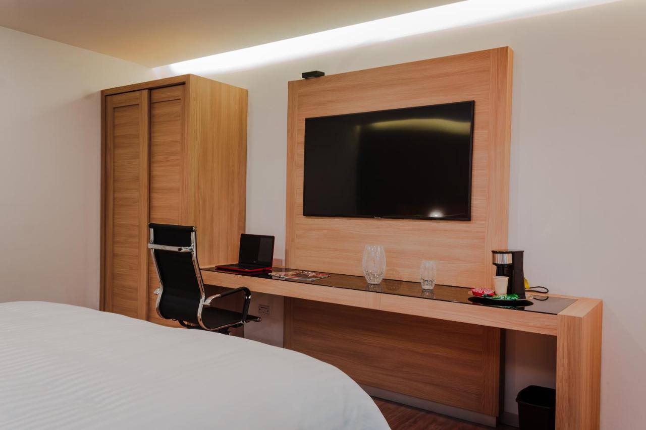 Hotel Kavia 蒙特雷 外观 照片