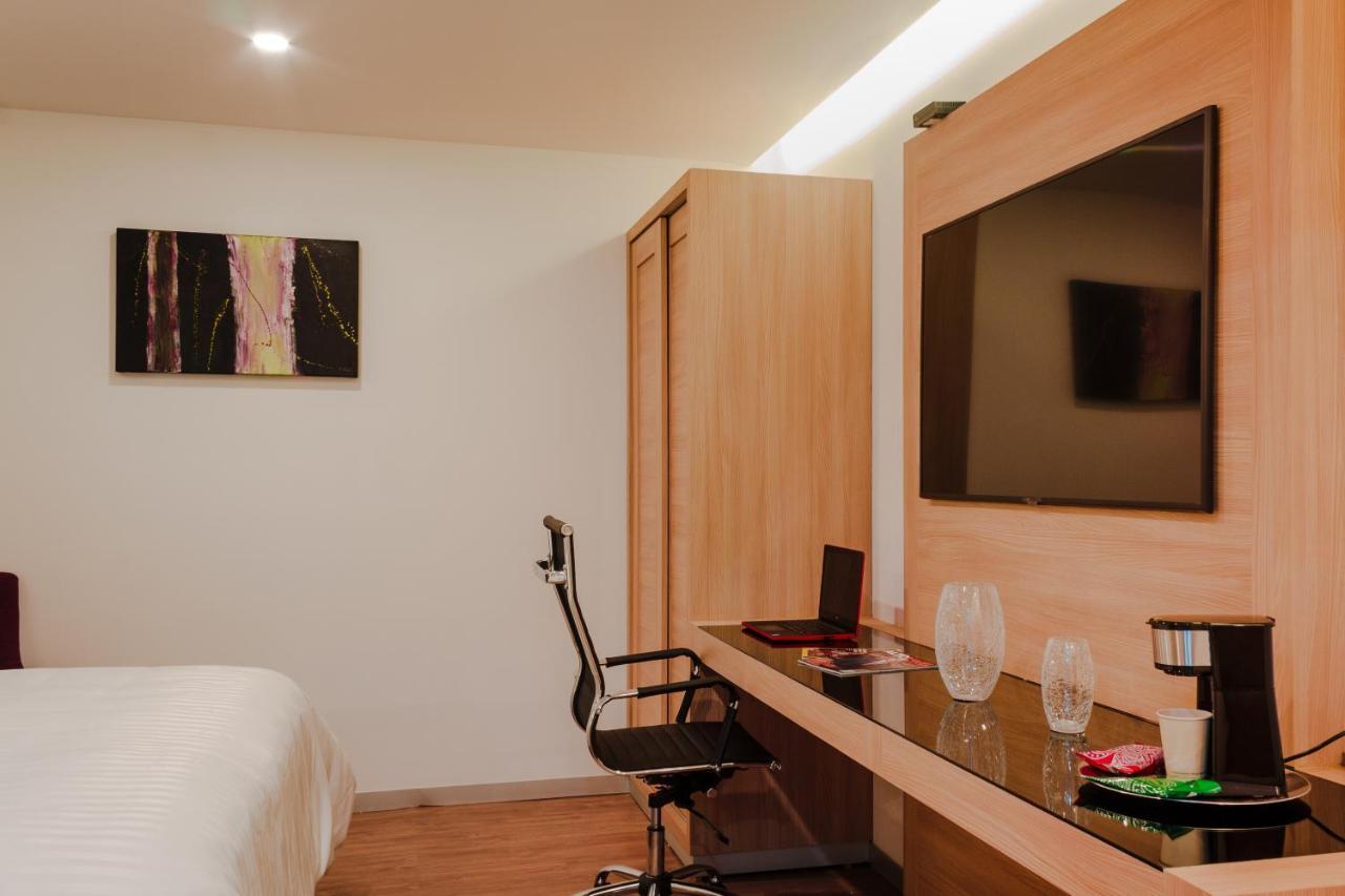 Hotel Kavia 蒙特雷 外观 照片